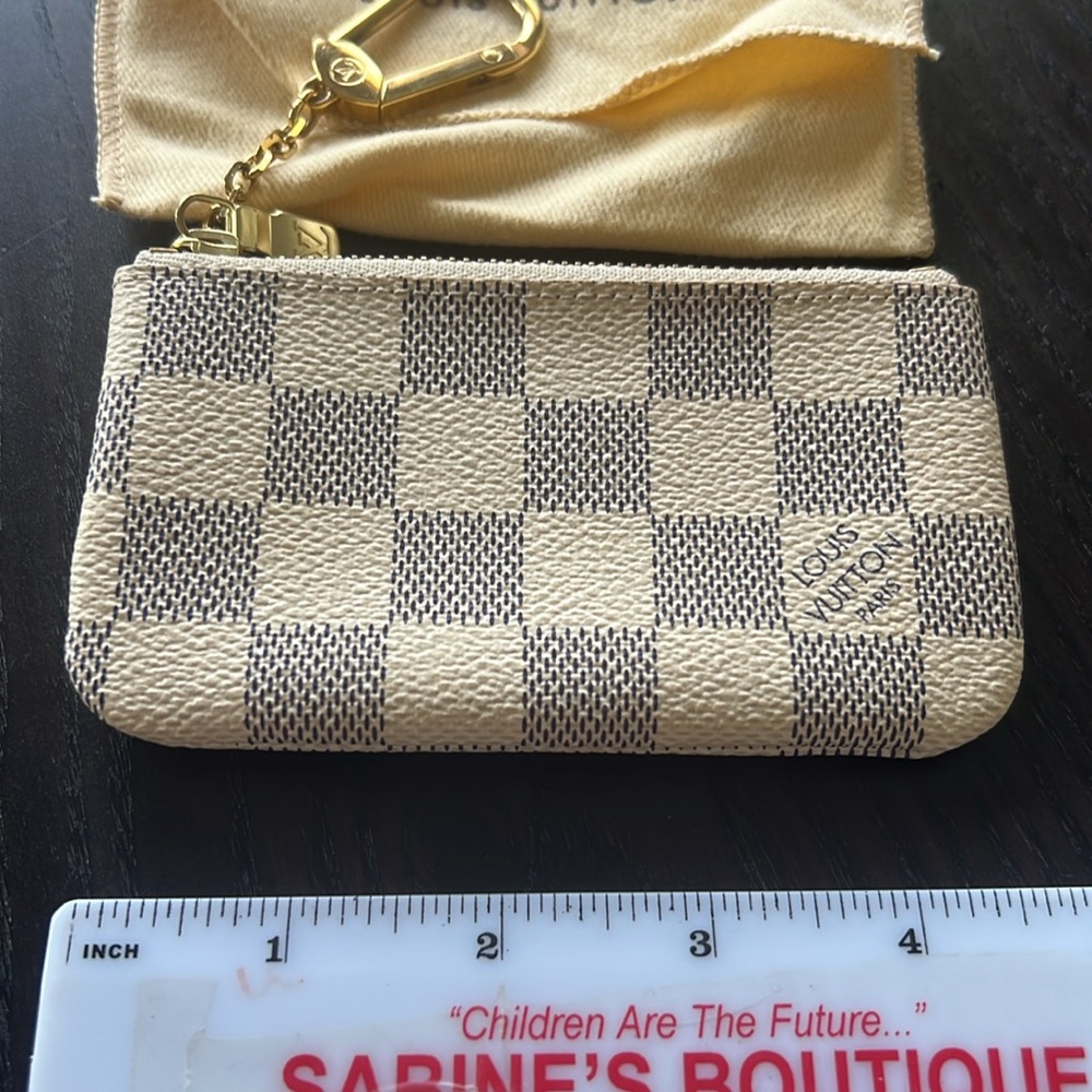 Louis Vuitton Damier Azur Key Pouch with Gold Clasp - Picture 2 of 2